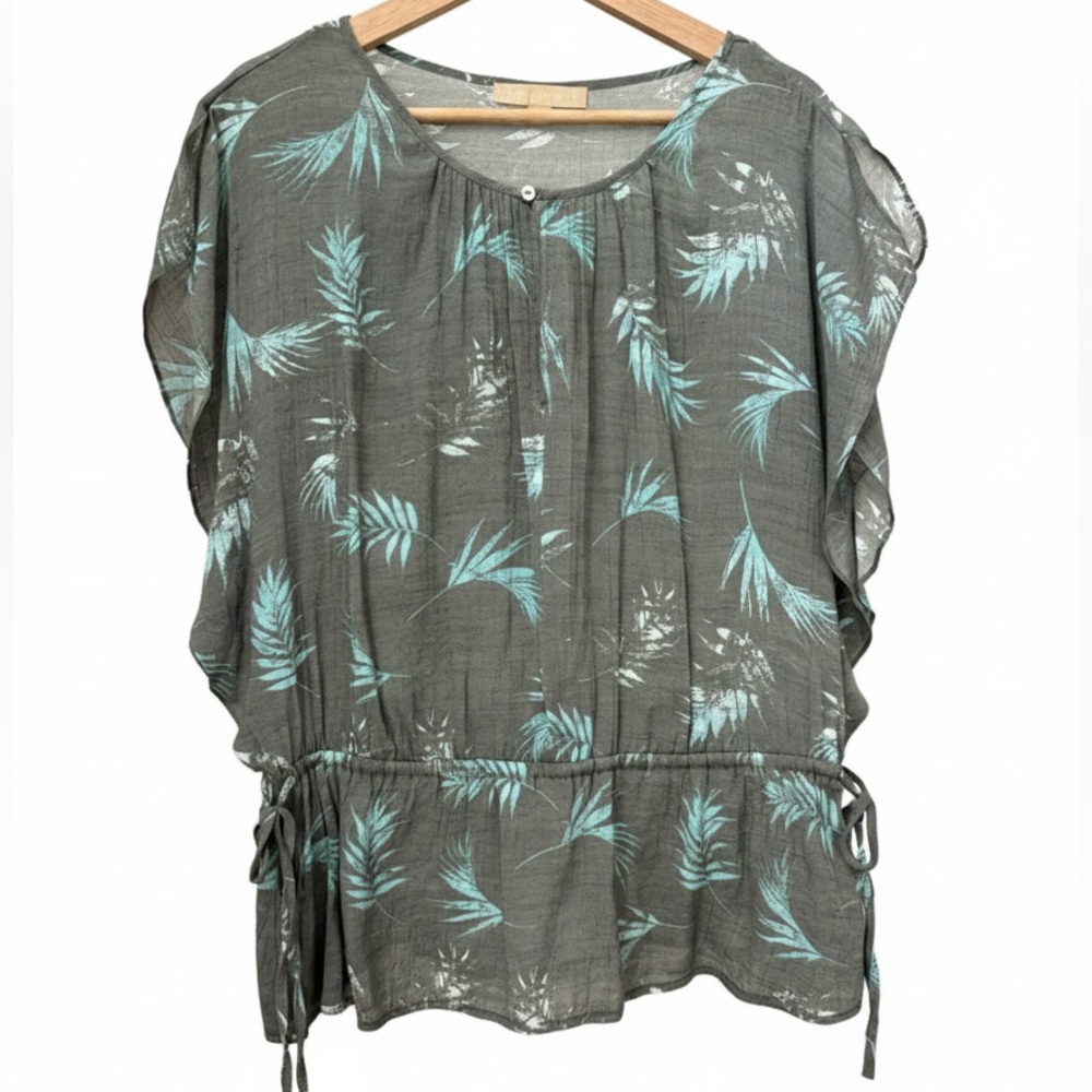 Hope & Harlow XL Green Palm Print Flutter Sleeve Top with Side Ties Travel Comfy